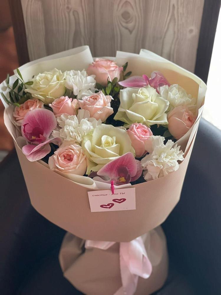 Букет цветов из: Орхидеи, Розы и Гвоздики в Елань-Коленовский