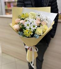 Букет цветов из:  Альстромерии, Розы и Хризантемы в Елань-Коленовский