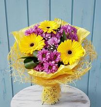 Букет цветов из:  Хризантемы и Герберы в Елань-Коленовский