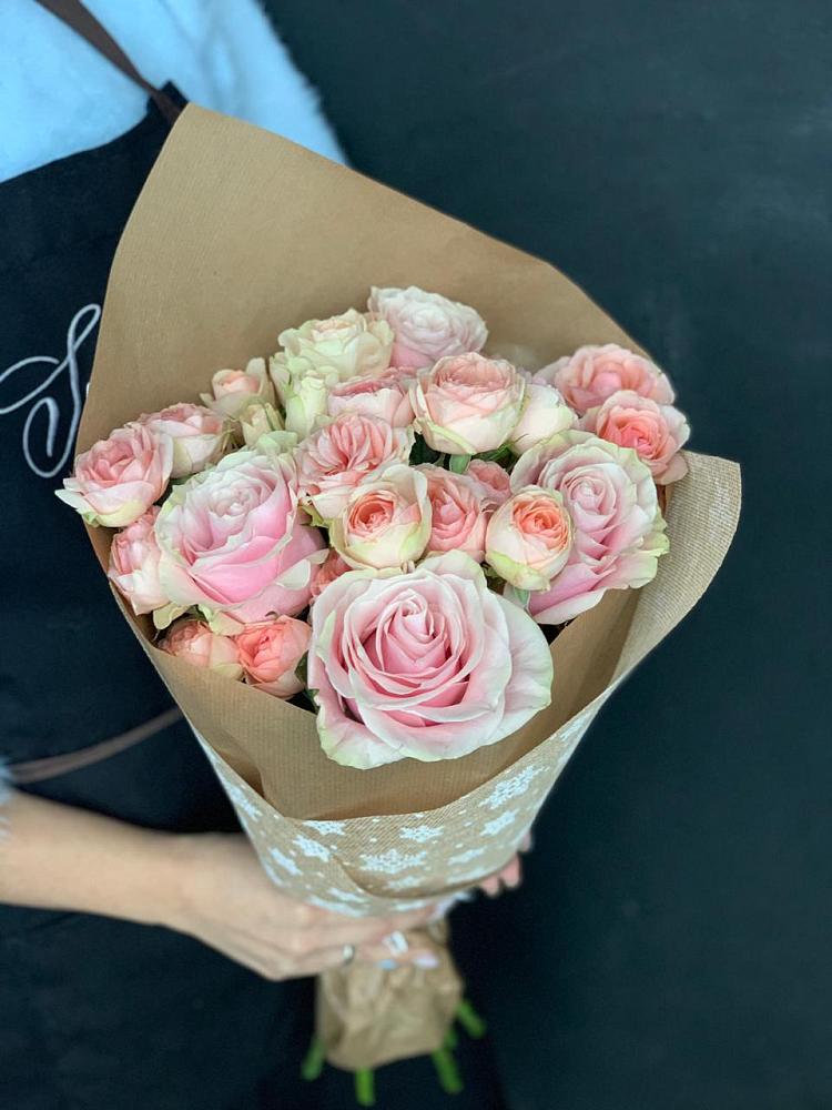 Букет цветов из: Хризантемы и Розы в Елань-Коленовский